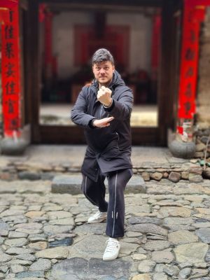 Benedikt Uy