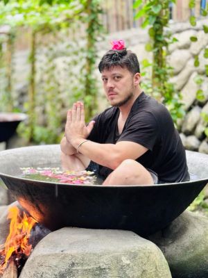Benedikt Uy